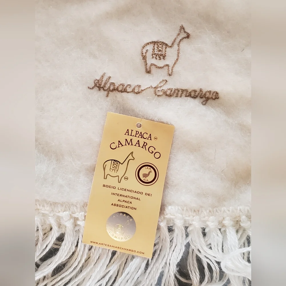 Camargo nwt alpaca